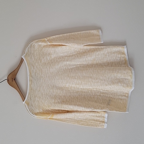 Chico's Yellow White Vneck Lightweight Burnout Sweater Size Small/4 - Picture 3 of 6